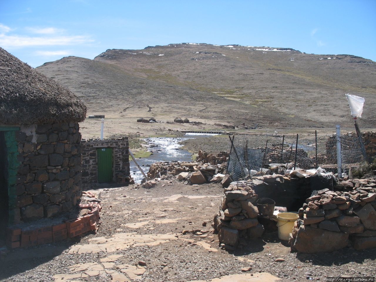 Деревня Basotho Драконовы горы, Лесото