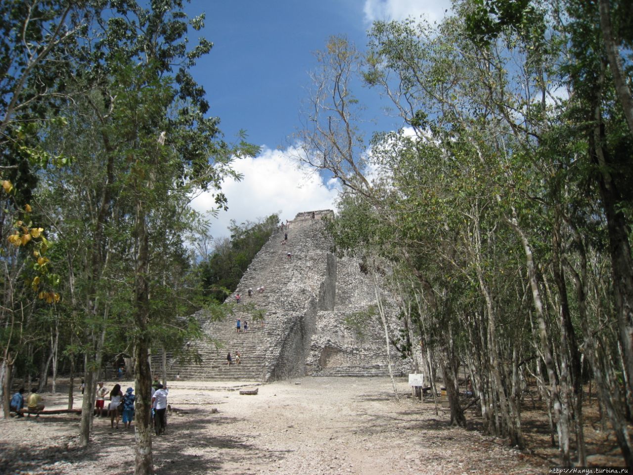 Пирамида Нохоч Мул Коба, Мексика