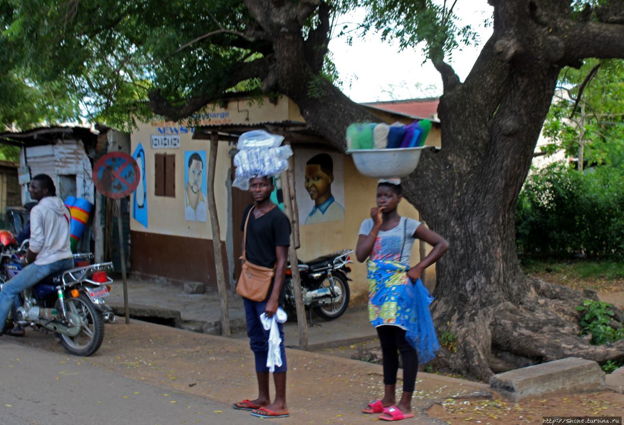 Африканские картинки. Того, жизнь вдоль дороги Нотсе, Того