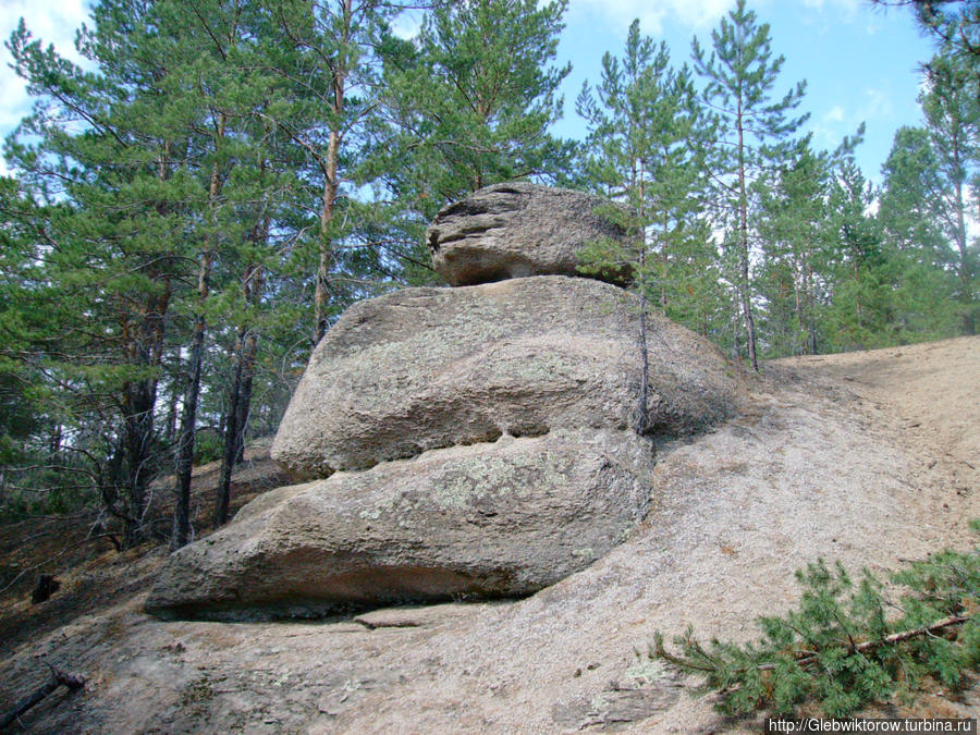 Прогулка к скалам и озеру Светлое