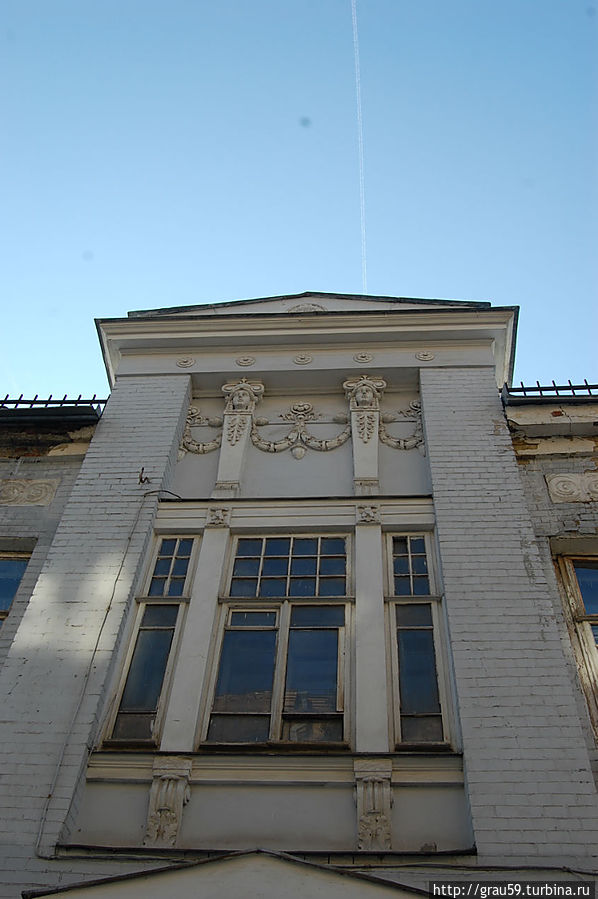 Дзержинского, 39. Детали