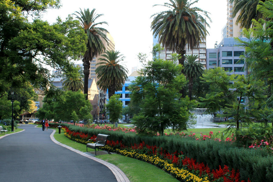 Парк Парламента / Parliament Gardens