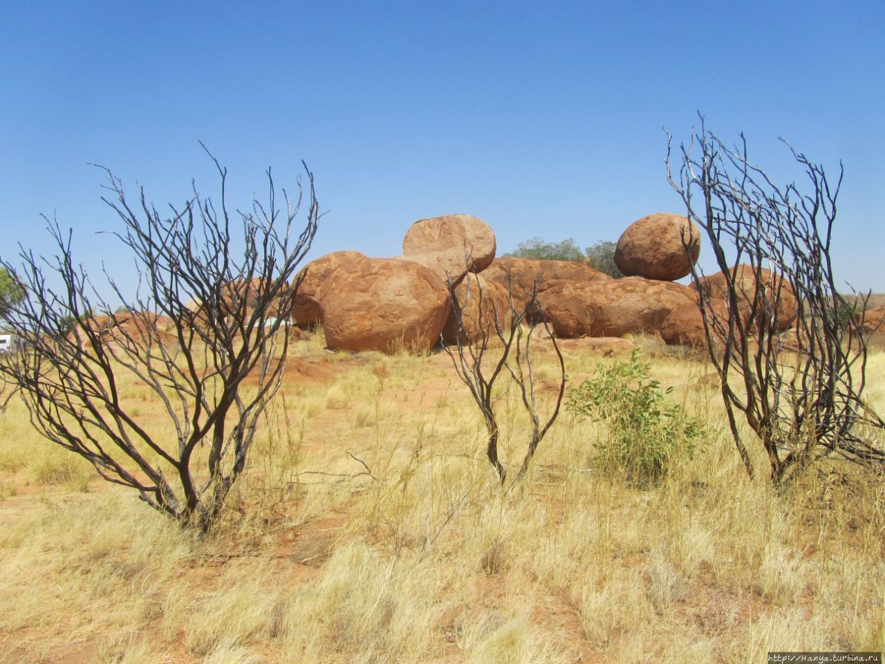 Камни (Шары) Дьявола Карлу-Карлу (Девилс-Марблс) заповедник, Австралия