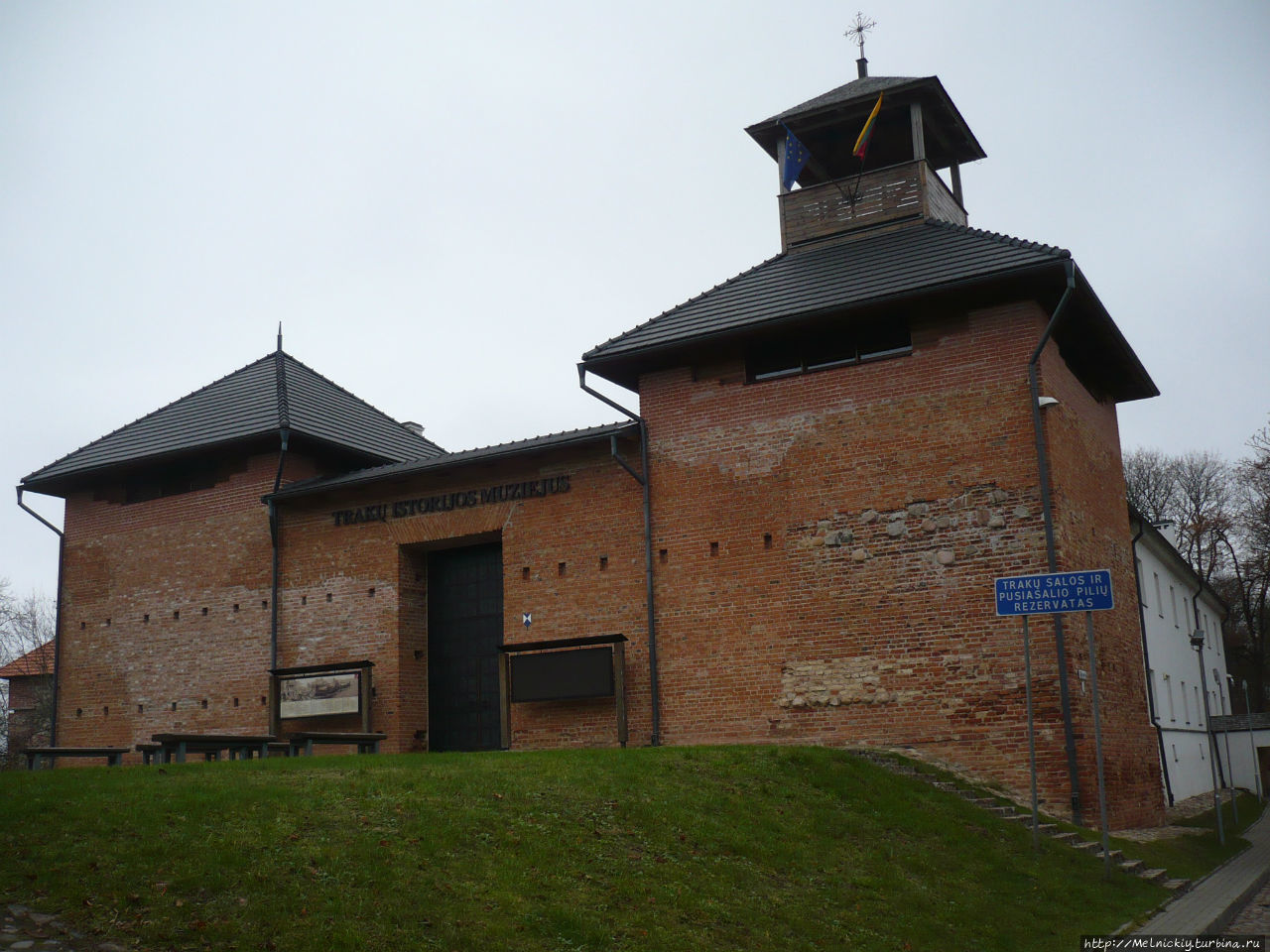 Тракайский замок на полуострове Тракай, Литва