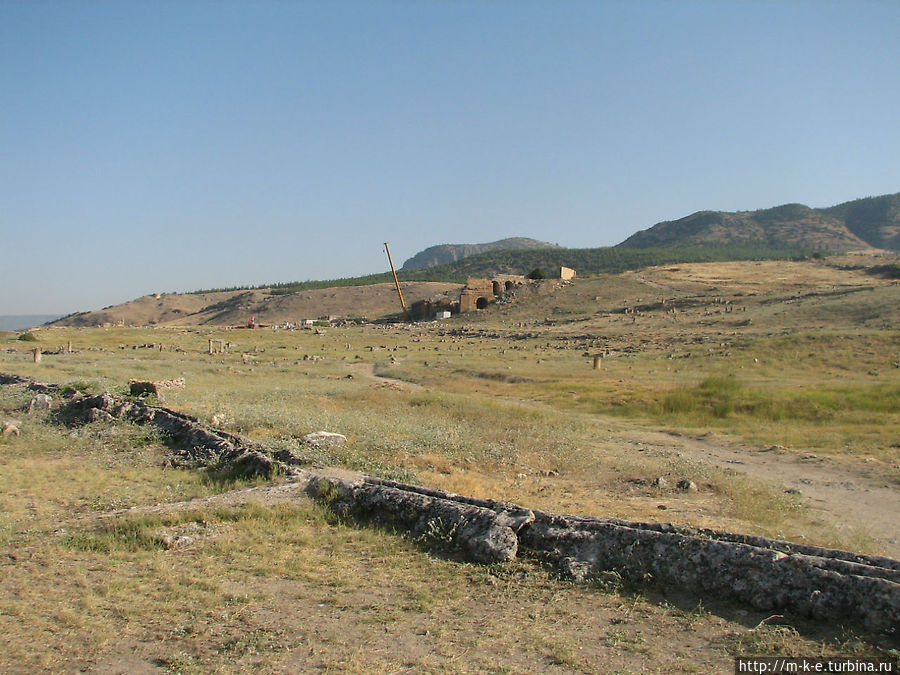 Водопровод Памуккале (Иерополь античный город), Турция