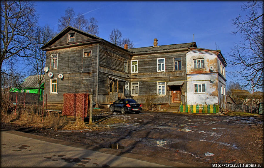 Малай вишер. Город малая Вишера Новгородской области. Малая Вишера Михайловская улица. Администрация города малая Вишера. Малая Вишера Центральная площадь.