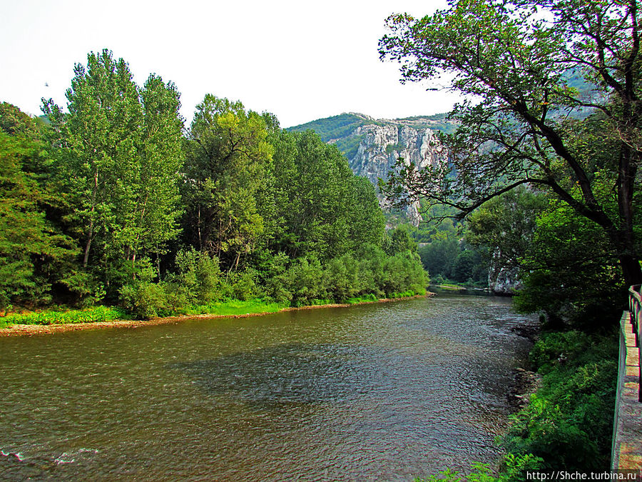Искыр, вид с террасы монастыря