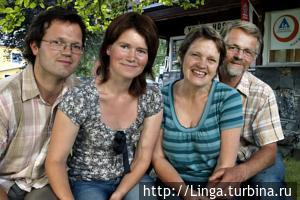 Управляющая хостелом  семья — фотография с букинга. Флом, Норвегия