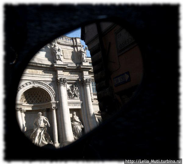 http://www.sweetrome.it/fotografie-roma/monumenti/fontana-di-trevi/fotografie-particolari.html Рим, Италия