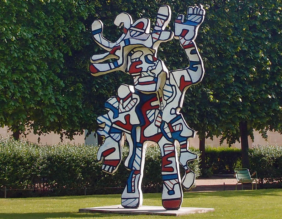 Скульптура Жана Дюбюффе в Тюильри Париж, Франция
