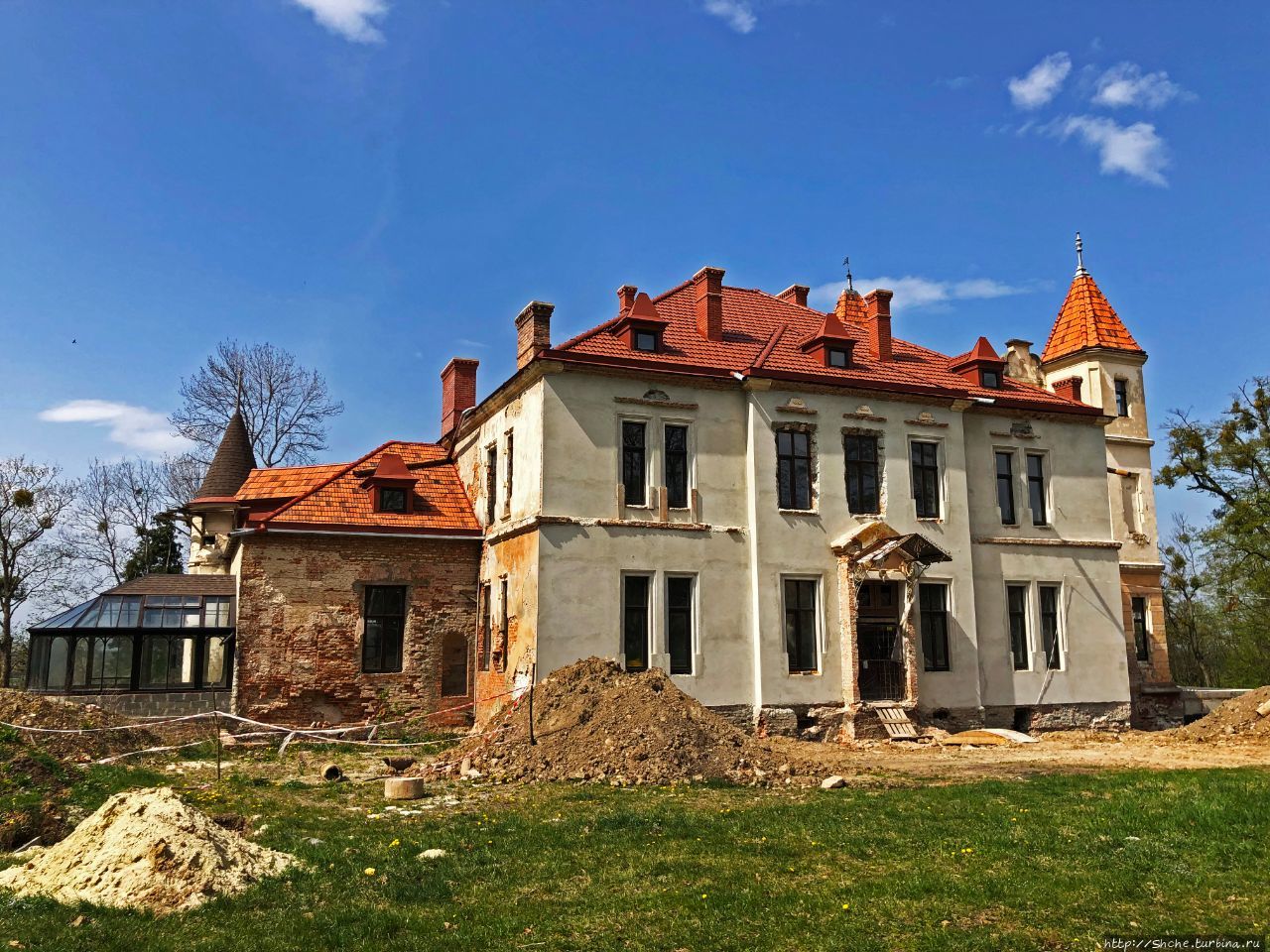 Замок Яблоновских-Бруницких Подгорцы (Стрийский район), Украина
