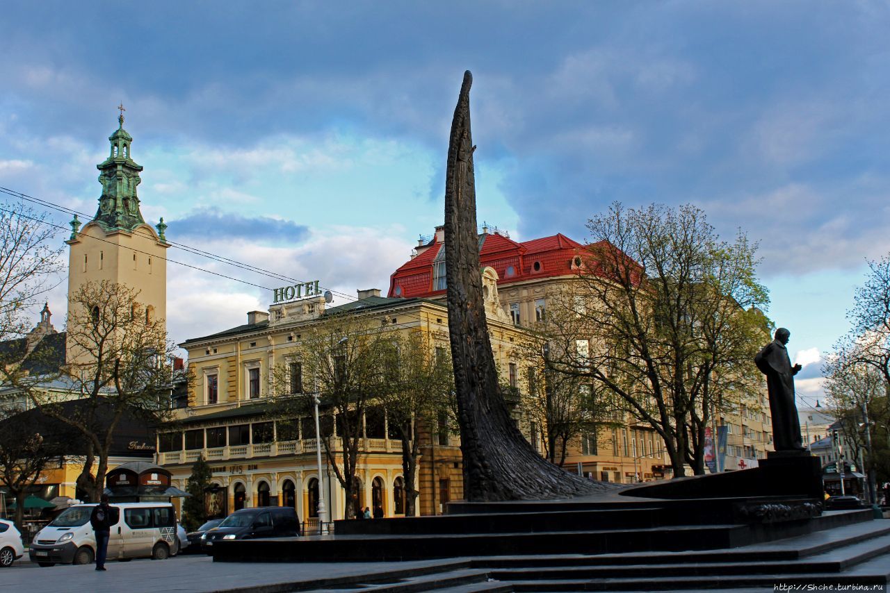 Исторический центр Львова (ЮНЕСКО №865) накануне Пасхи