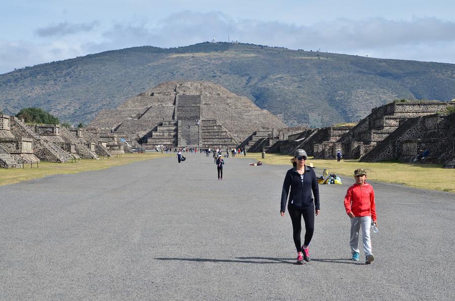 Кругосветка-2014. День 11-й. Пирамиды дель Соль и де ла Луна