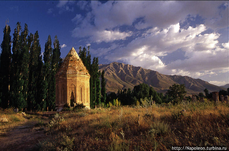мавзолей Халиме Хатун