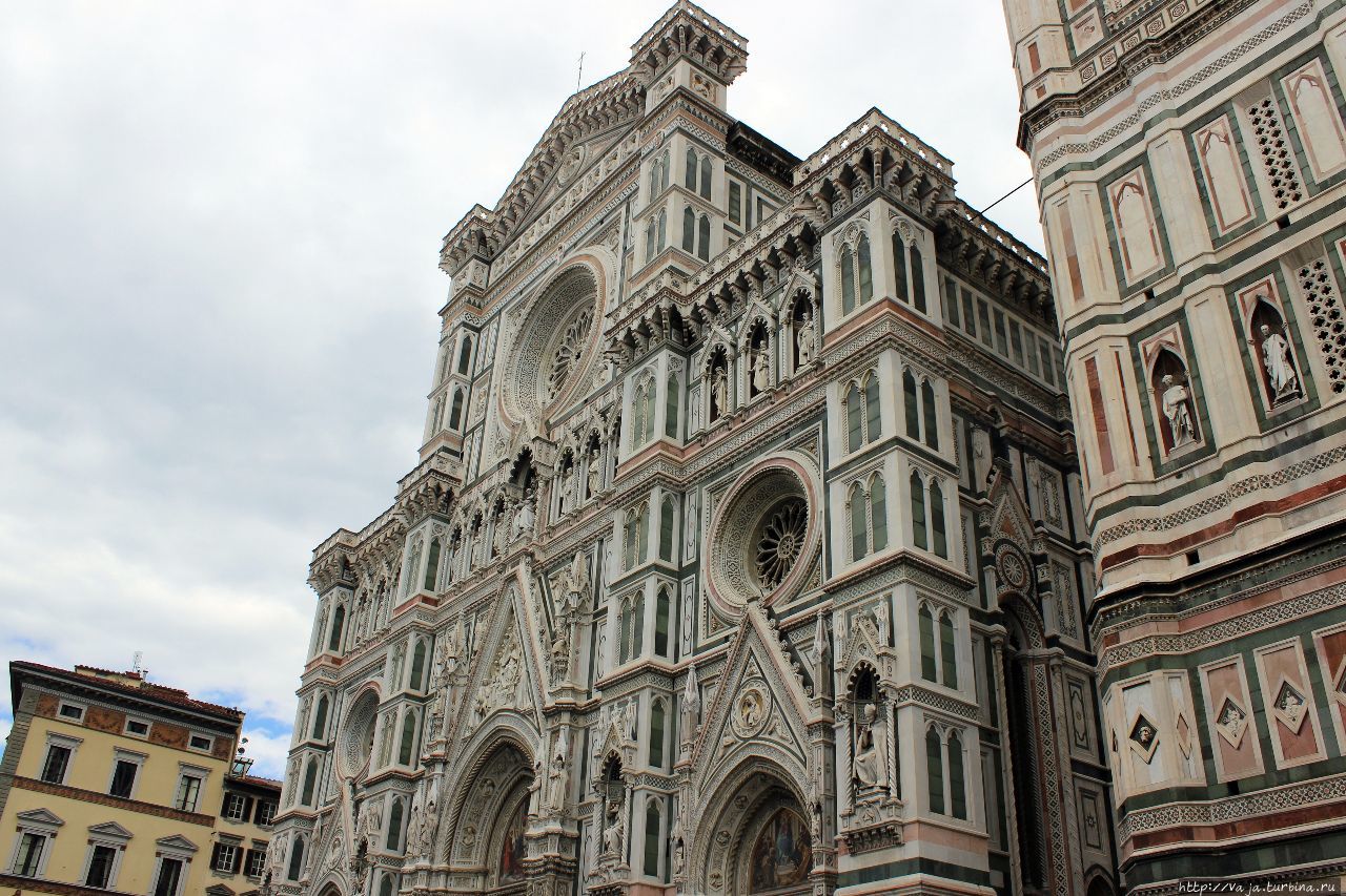Церковь Санта Мария дель Фьоре Её фасад Флоренция, Италия
