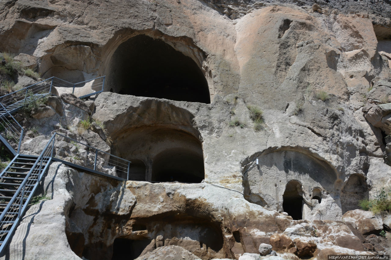 Пещерный город царицы Тамары Вардзиа, Грузия
