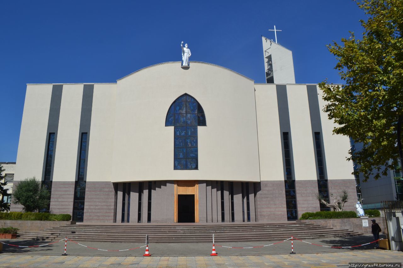Собор Святого Павла / Katedralja e Shën Palit