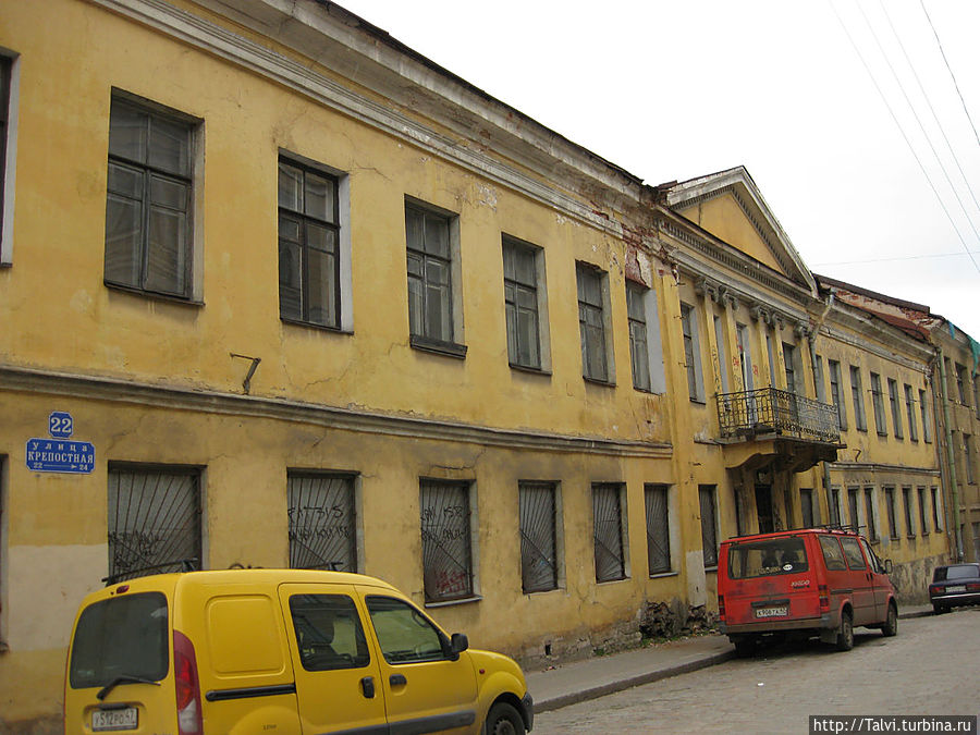 Бывший дом Губернского правления (Крепостная, 22). Дом расселен. Муниципальная собственность.