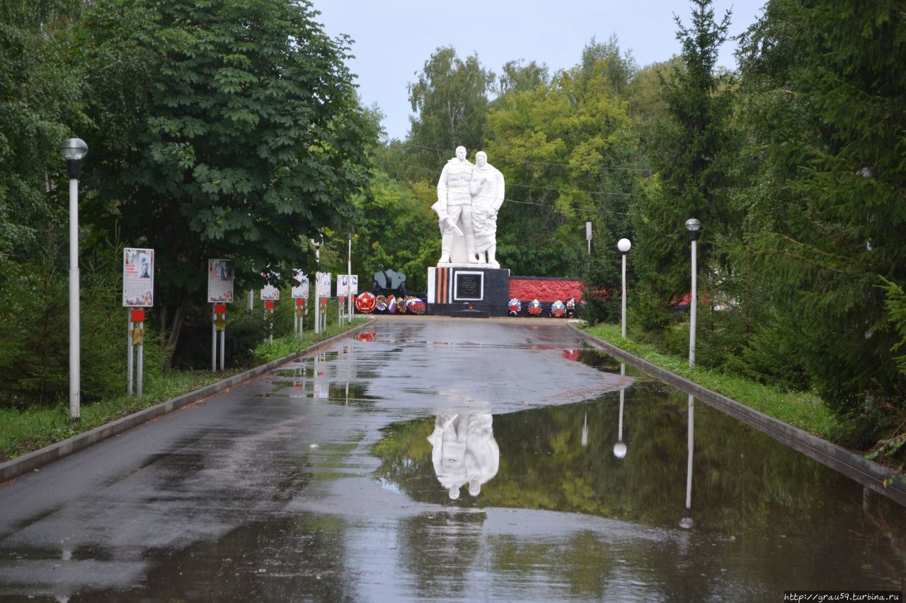 Памятник павшим в годы Великой Отечественнойвойны / Monument to the fallen during the great Patriotic