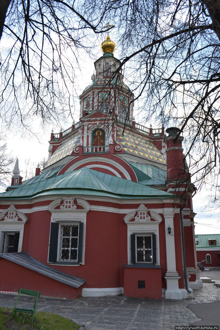 Храм святого Иоанна-воина на Якиманке Москва, Россия