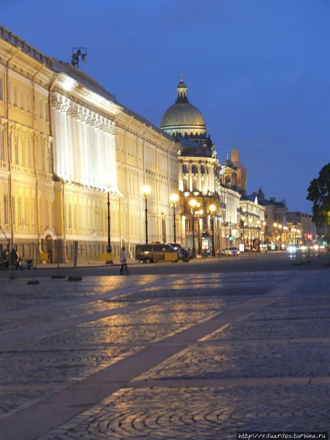 Ночь на Дворцовой площади Санкт-Петербург, Россия