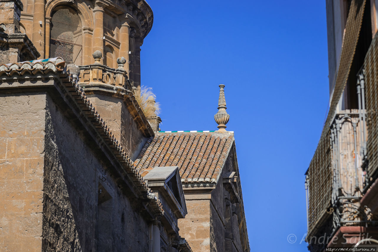 Монастырь Сан-Херонимо Гранада, Испания