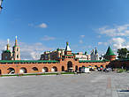 Внутри кремля