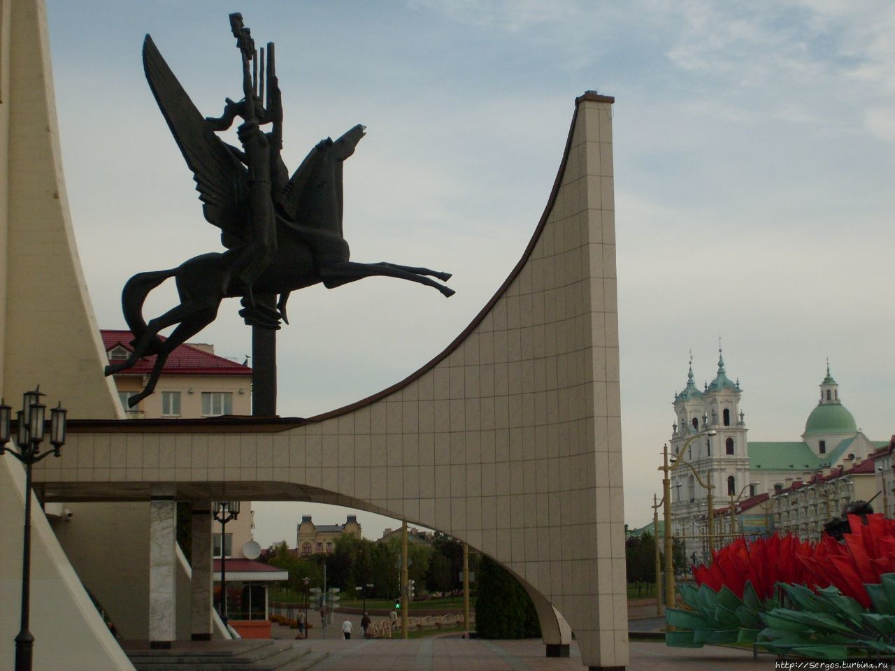 симбиоз советского, польского и русского зодчеств Беларусь