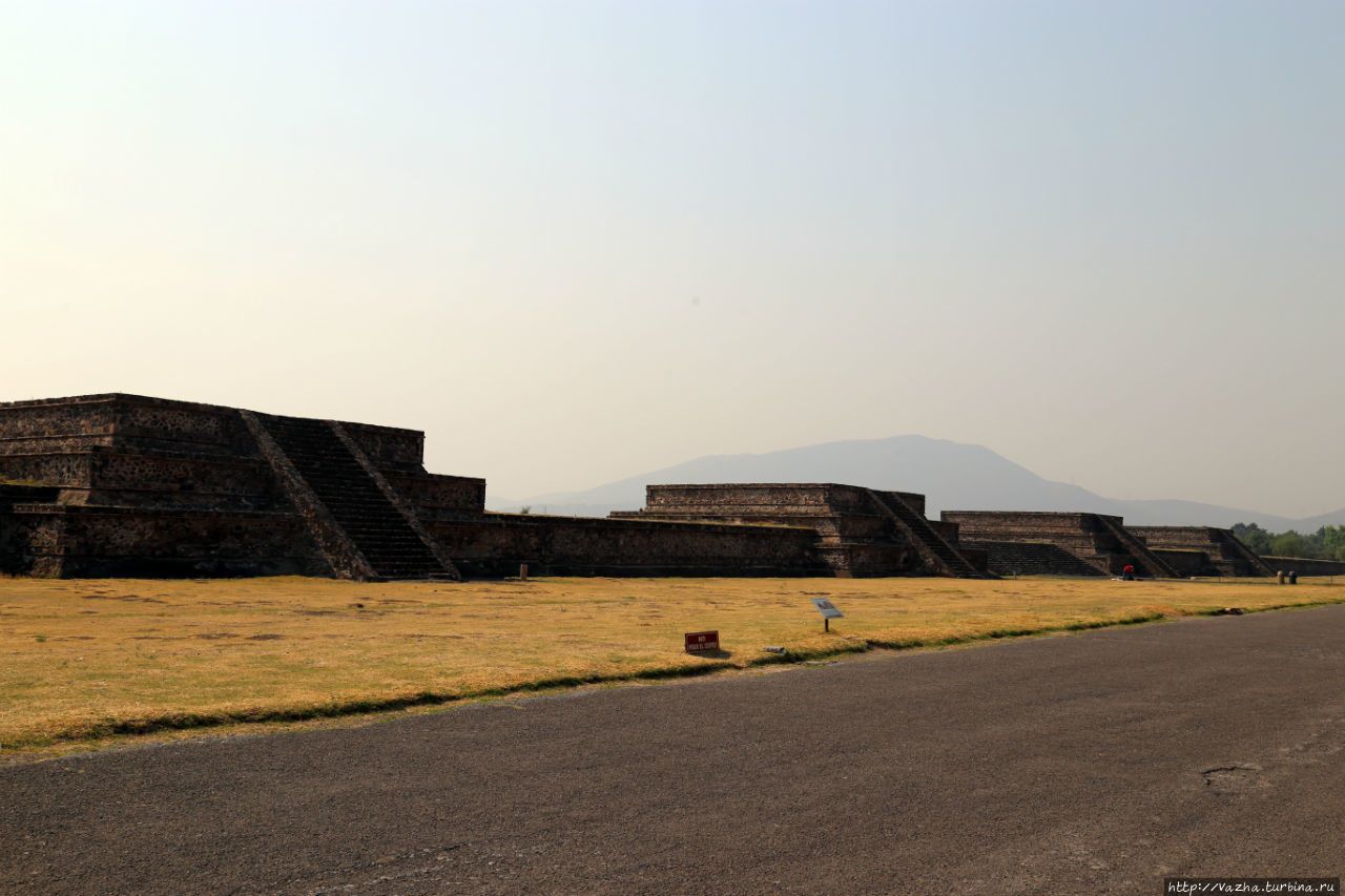 Пирамиды Теотиуакана. Первая часть Теотиуакан пре-испанский город тольтеков, Мексика
