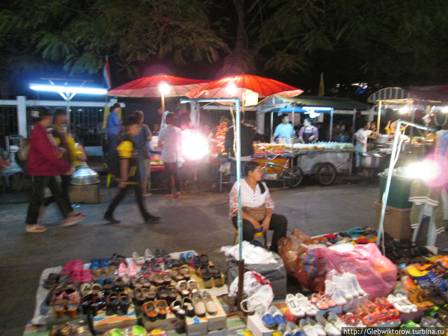 Night Market Мукдахан, Таиланд