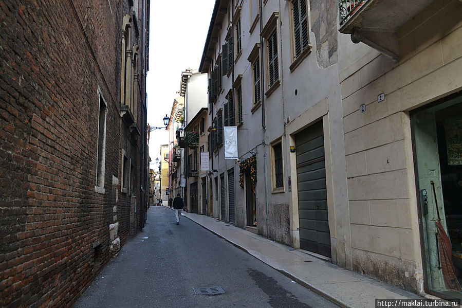 Верона. Словно три богатыря Верона, Италия