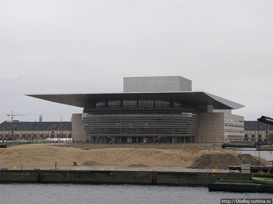 Новое здание оперы. Ещё идут работы... Копенгаген, Дания