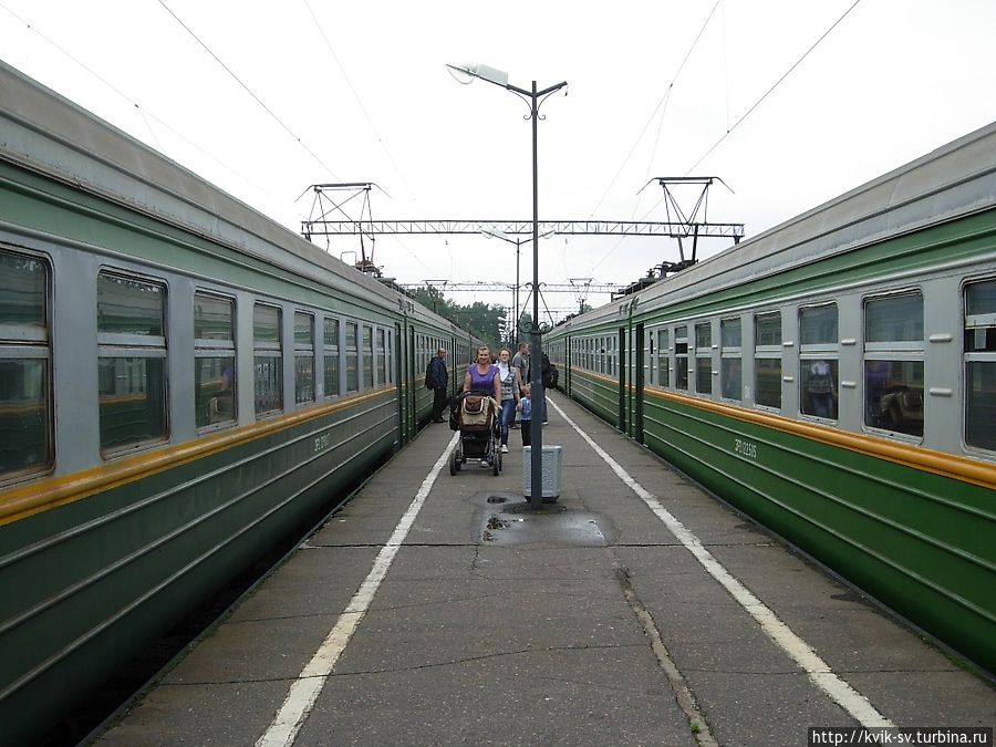 На электропоезде продолжили путь уже в правильном направлении Санкт-Петербург и Ленинградская область, Россия
