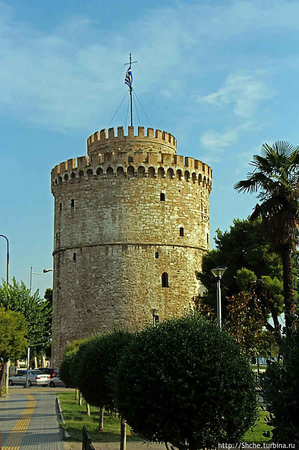 вот и символ города — Белая Башня Салоники, Греция