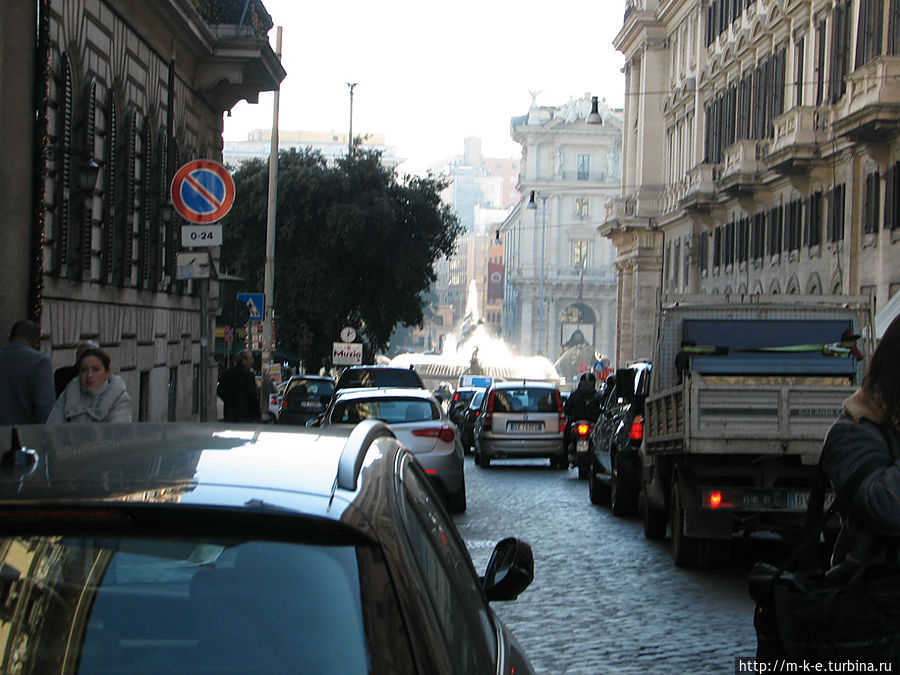 Улица Via Vittorio E. Orlando Рим, Италия