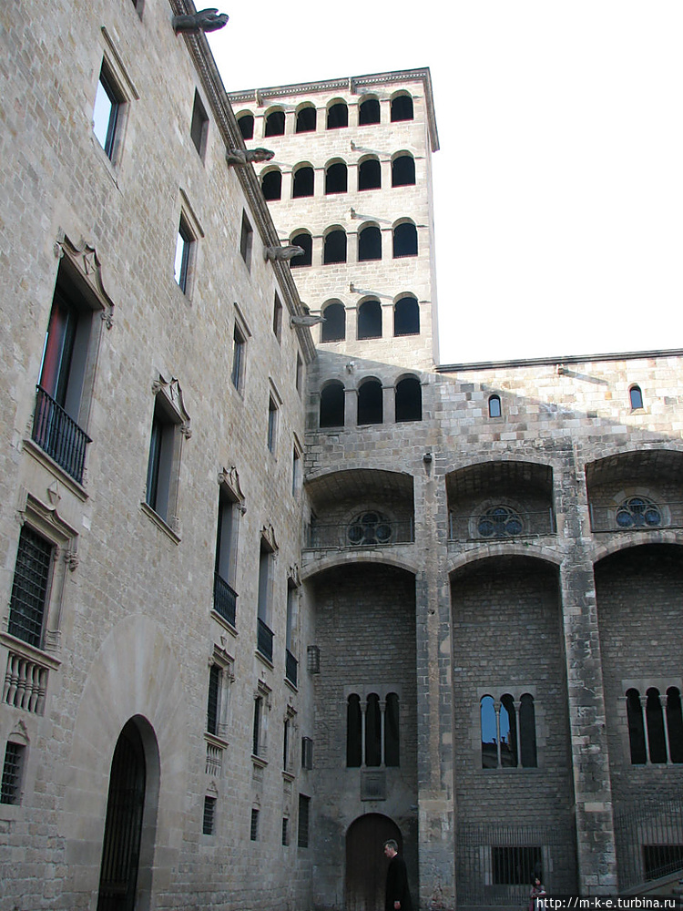 Площадь Рей