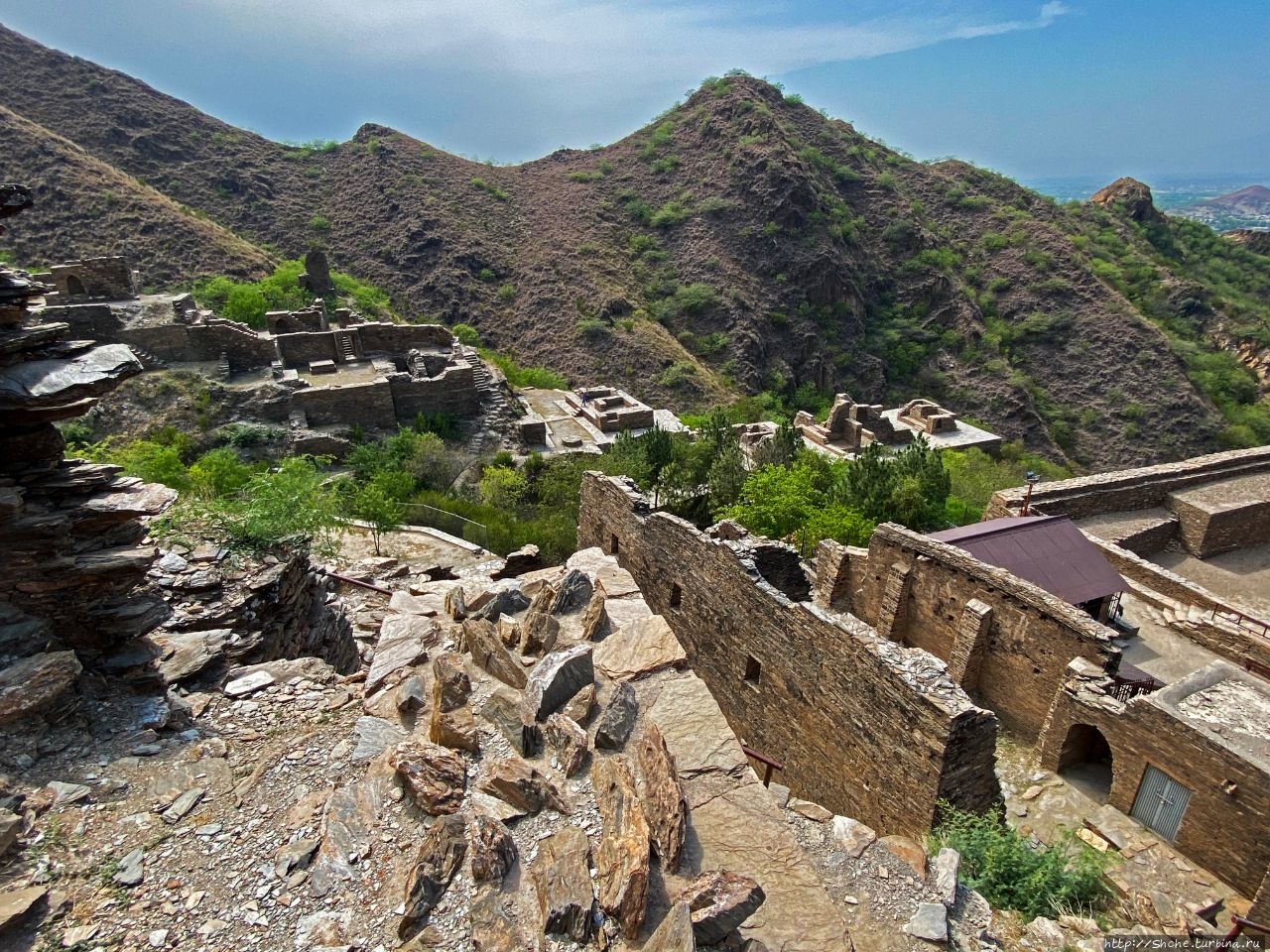 Буддистское наследие Пакистана. Монастырь Тахти-Бахи в +41°С