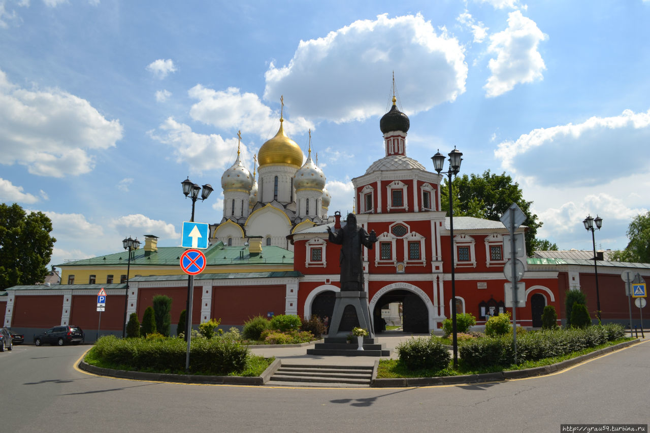 Памятник святителю Алексию / Monument to Saint Alexius