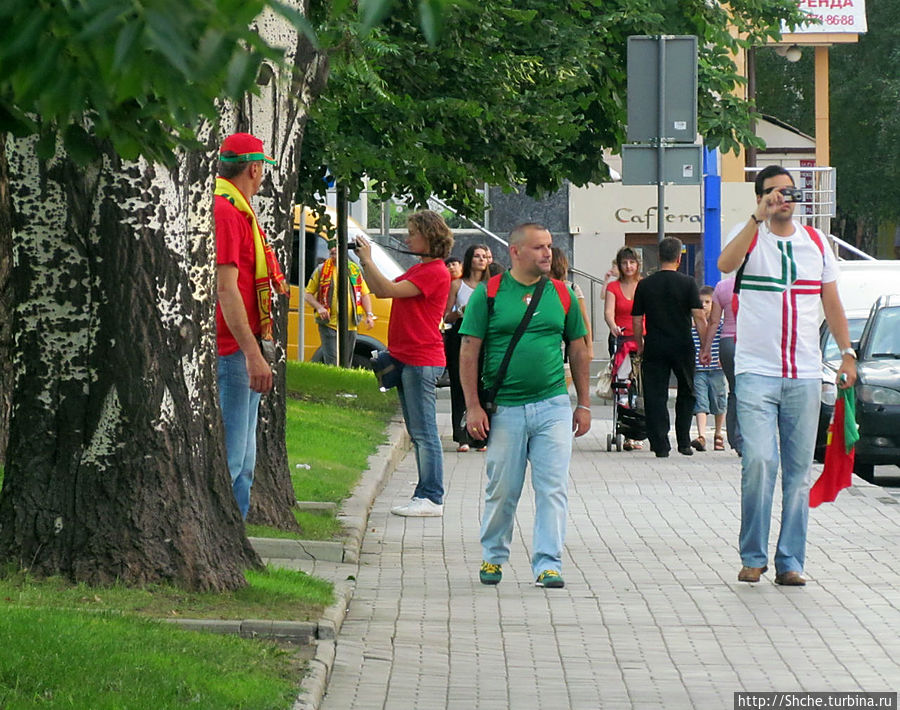 малочисленные португальцы Донецк, Украина