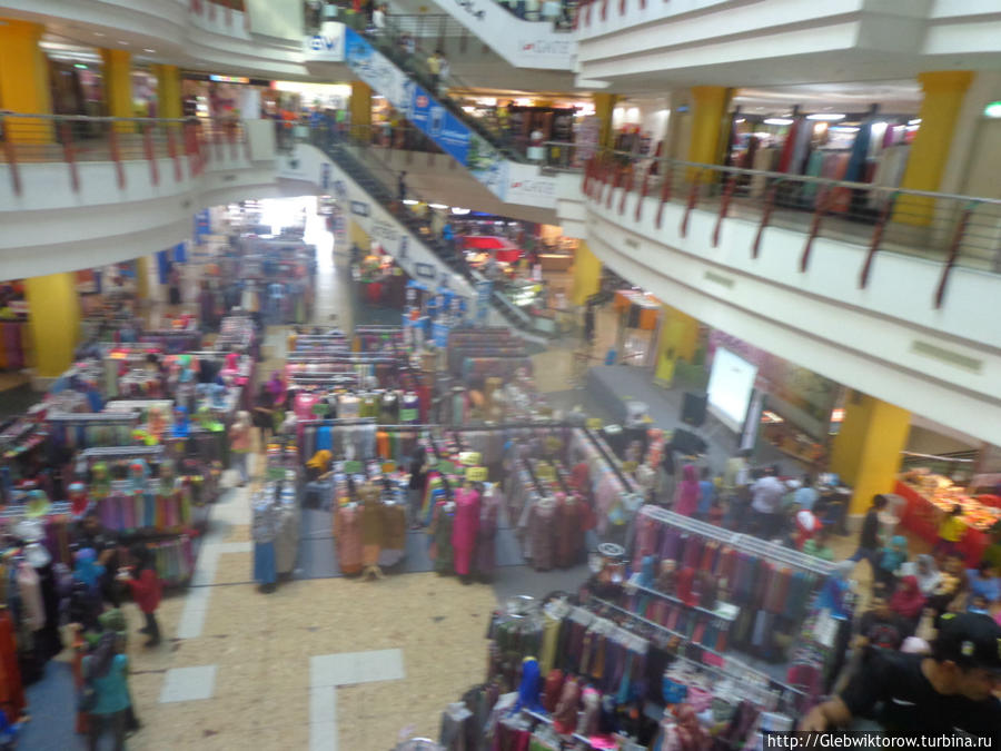 Торговый центр / Plaza Alam Sentral