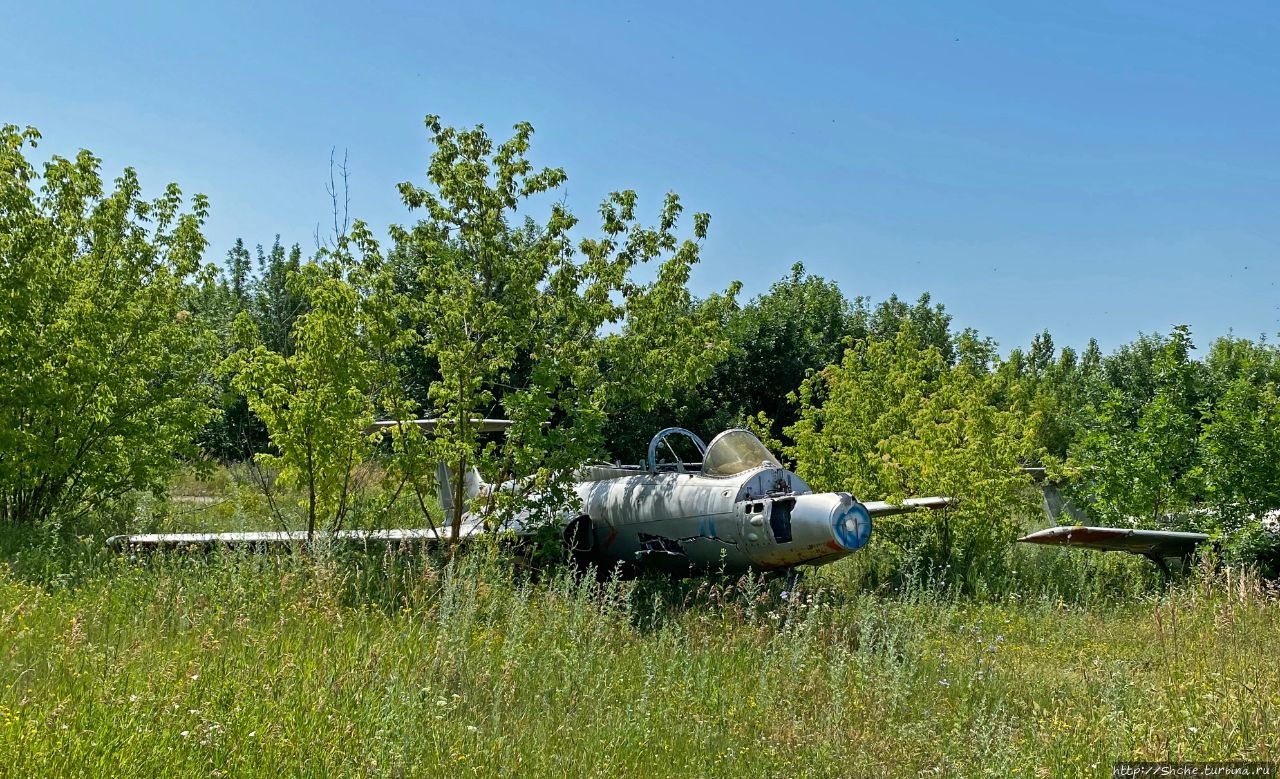 Старый аэродром ДОСААФ Волчанск, Украина