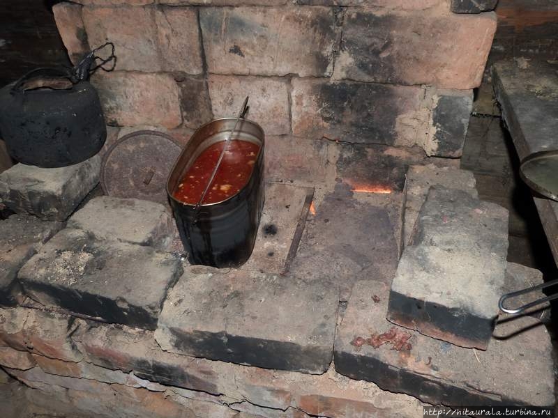 Борщ, приготовленный в лесной избе, имеет бесподобный аромат Екатеринбург, Россия