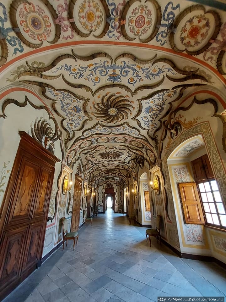 Королевский дворец Castello Reale di Sarre Аоста, Италия