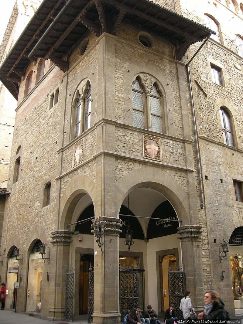 Палаццо дэлл Артэ дэлла Лана Флоренция, Италия