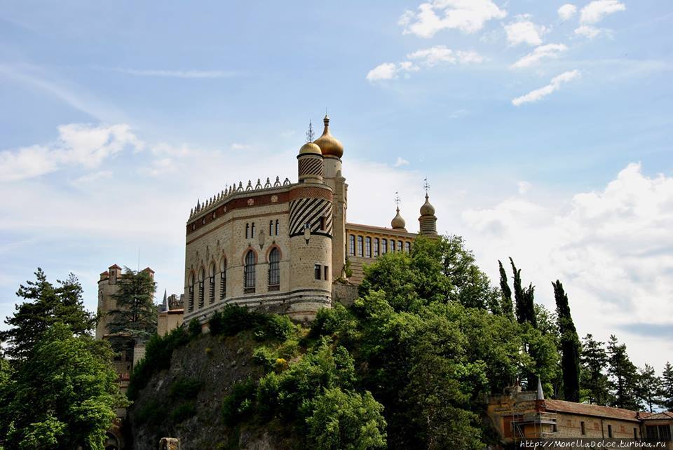 Кастэлло Роккэтта Маттэи Болонья, Италия