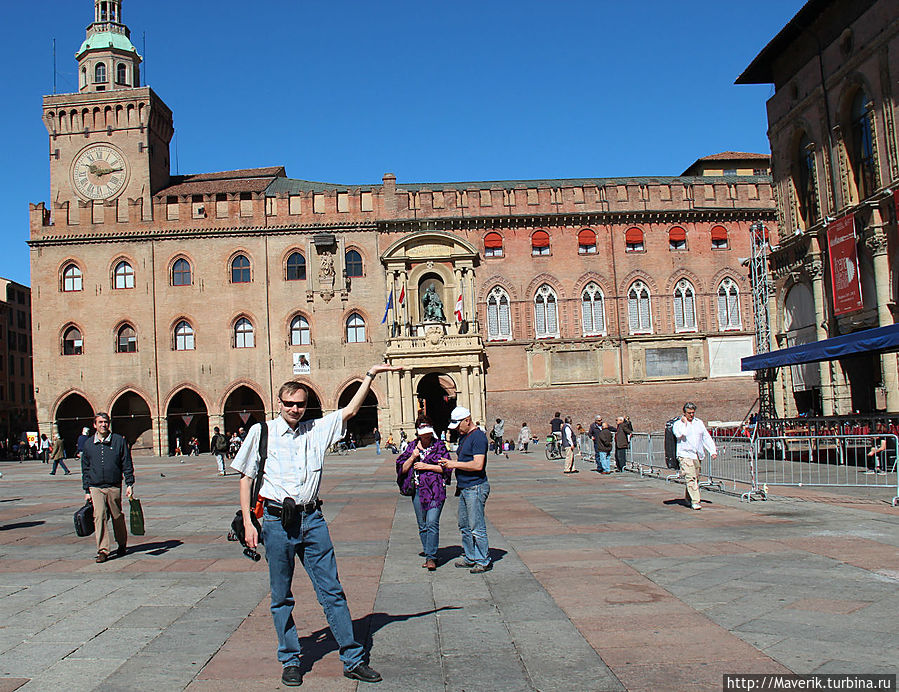 Палаццо Маджоре входит в число самых красивых площадей Италии. Болонья, Италия