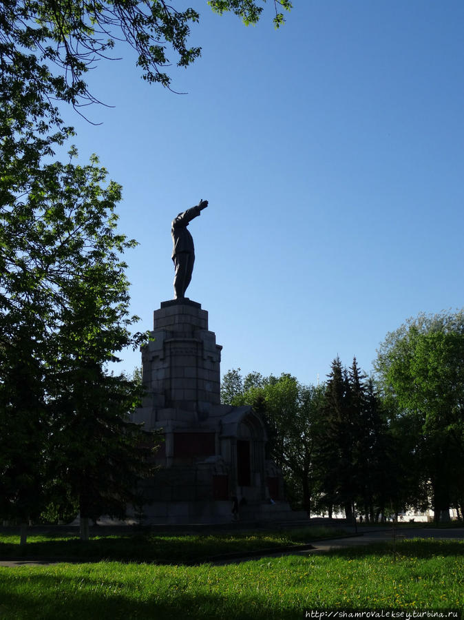 Памятник В.И. Ленину Кострома, Россия