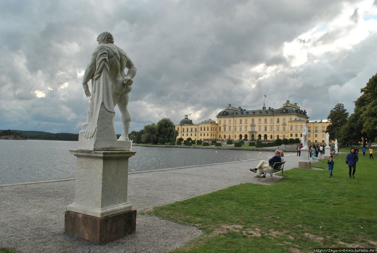 Королевская резиденция Дротнингхольм c парком Дротнингхольм, Швеция