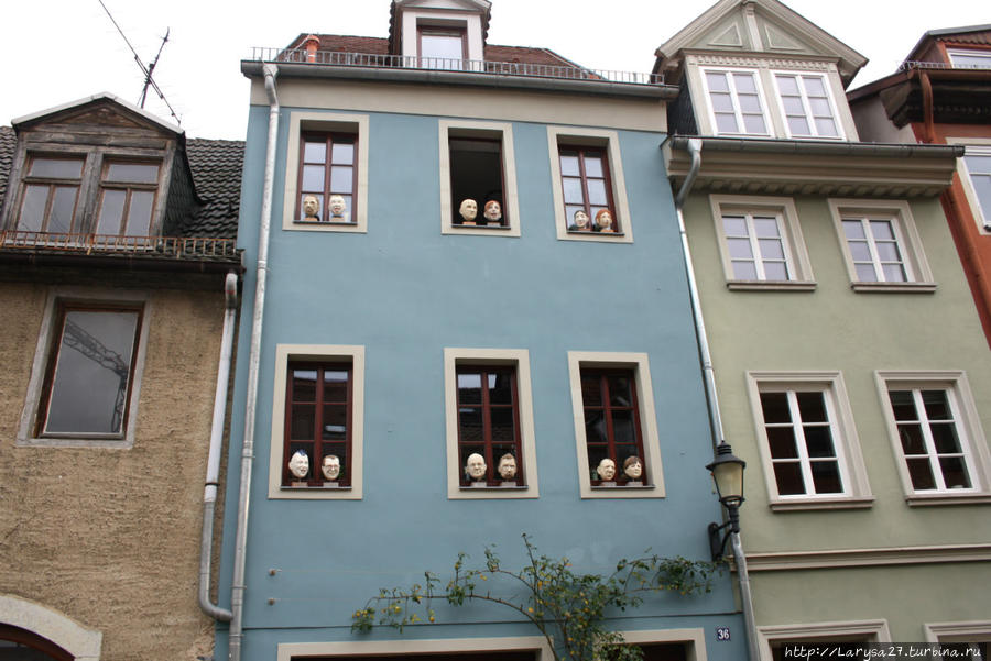 Такие дома на улице, где жил Ницше Наумбург, Германия
