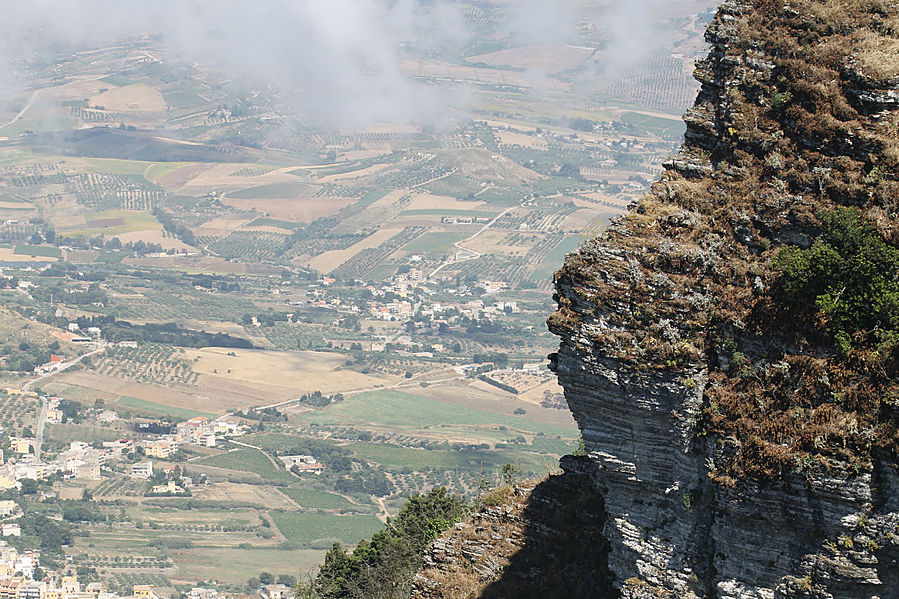 Город сквозняков Эриче Эриче, Италия